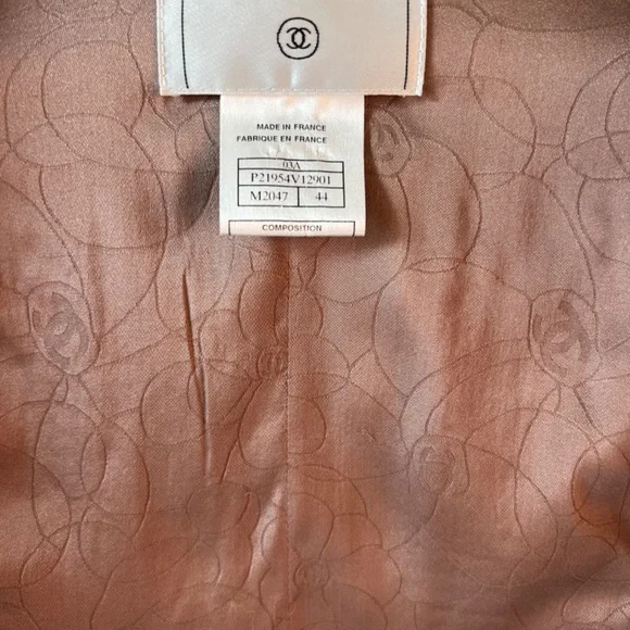 CHANEL multi color tweed blazer